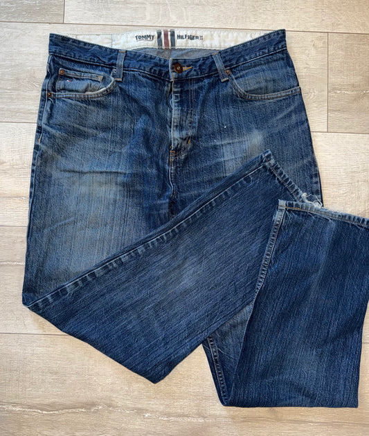 tommy hilfiger classic fit jeans 34/32