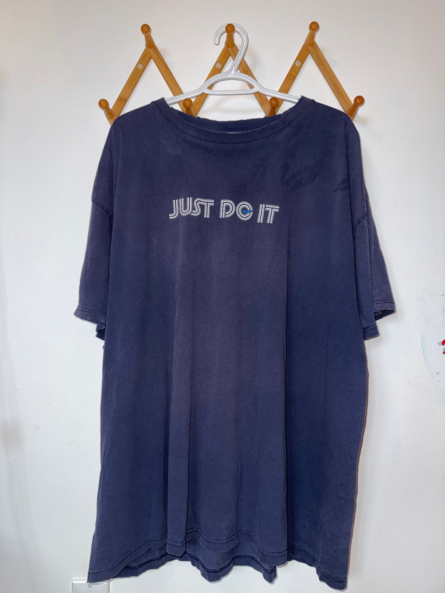 nike “just do it” tee XXL