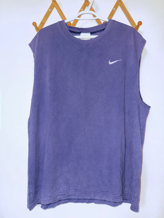 nike sleeveless tee L